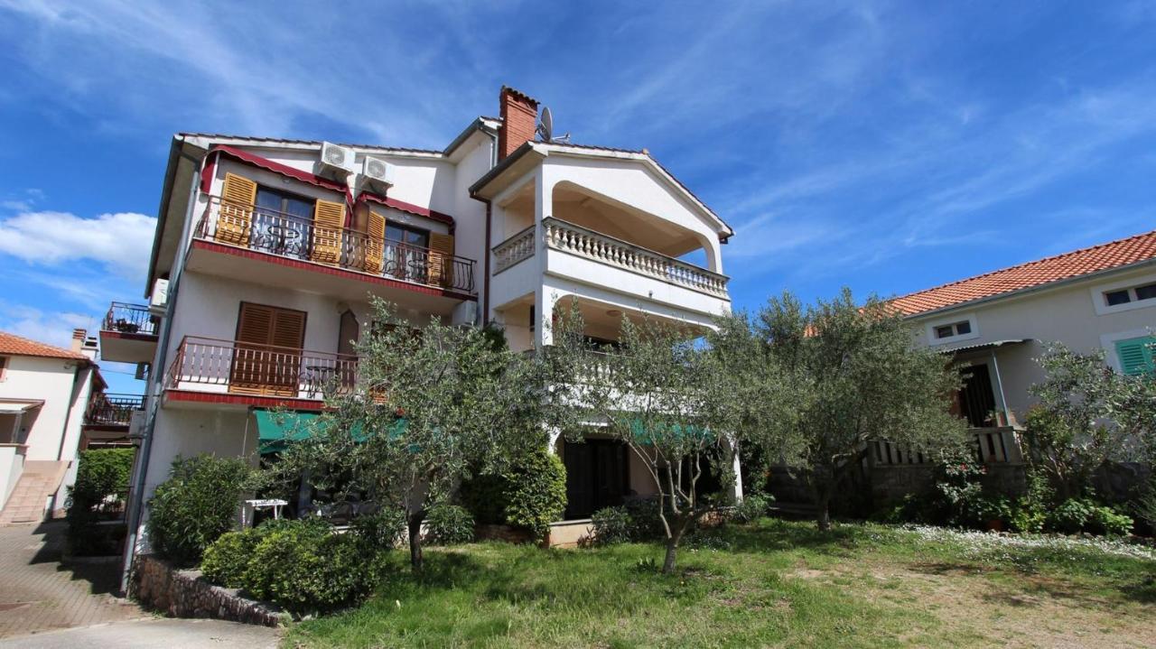 Apartments And Rooms Jelka มาลินสกา ภายนอก รูปภาพ