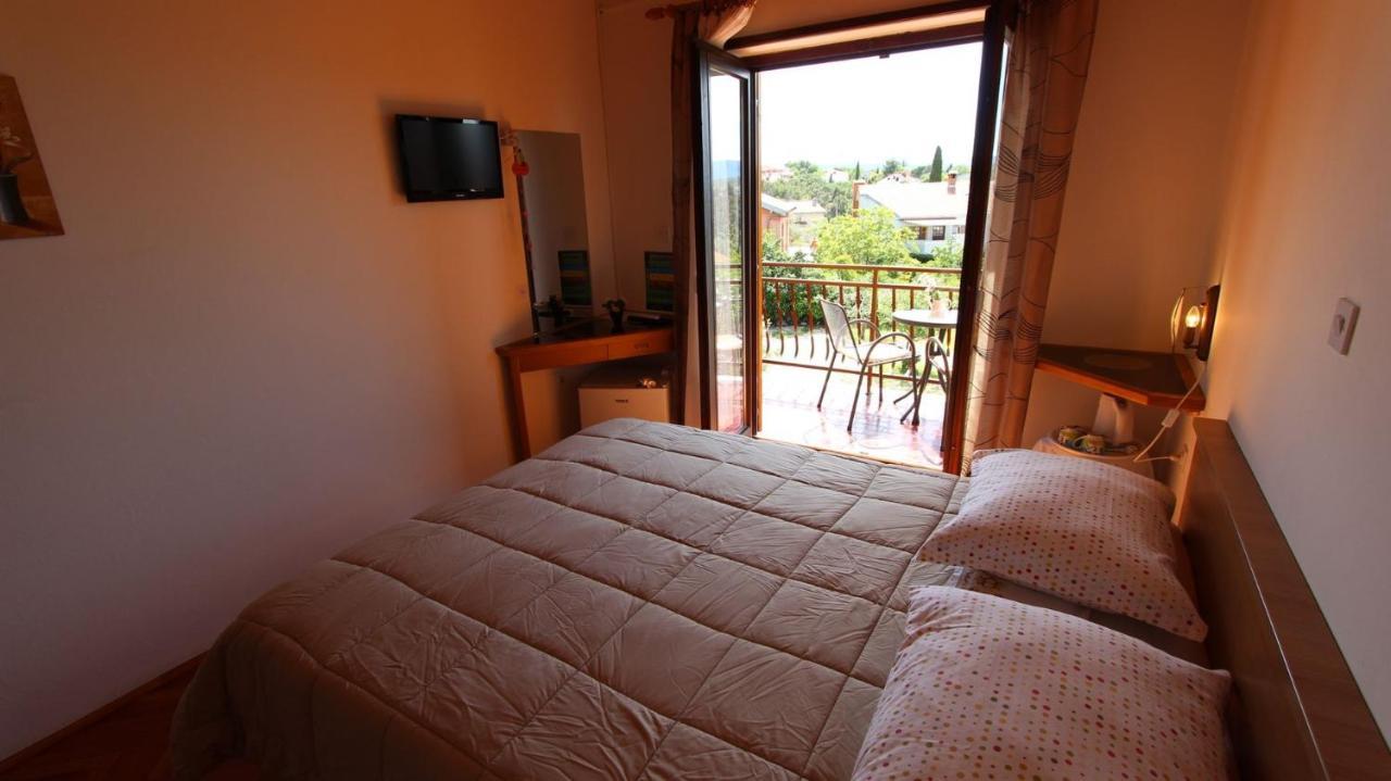 Apartments And Rooms Jelka มาลินสกา ภายนอก รูปภาพ