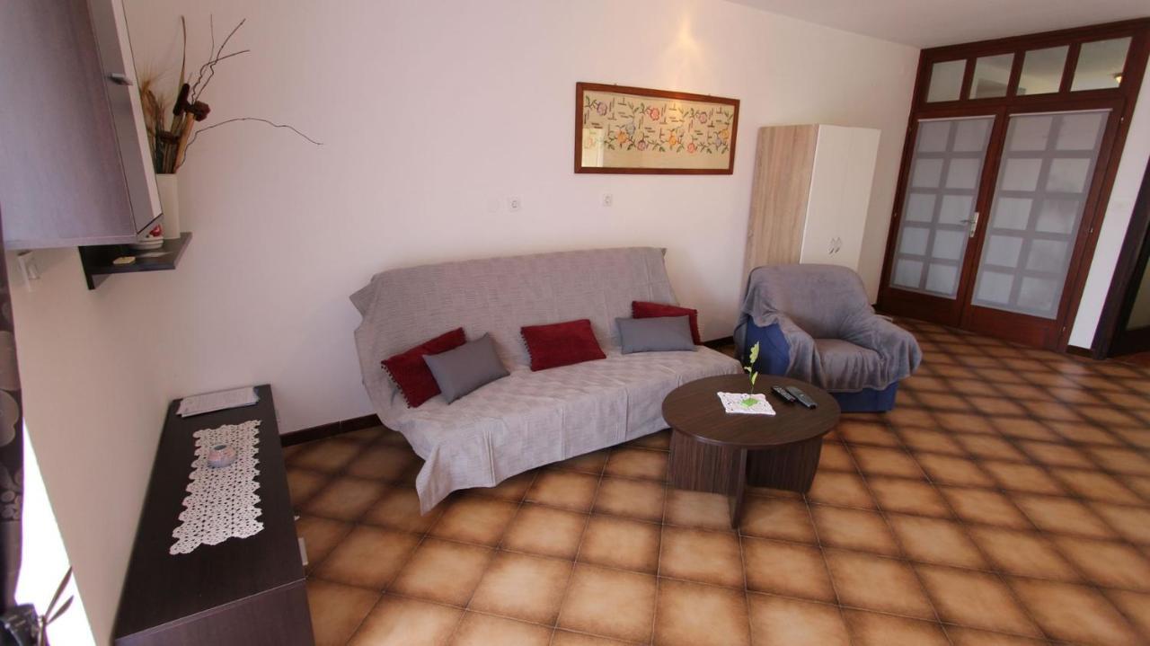 Apartments And Rooms Jelka มาลินสกา ภายนอก รูปภาพ